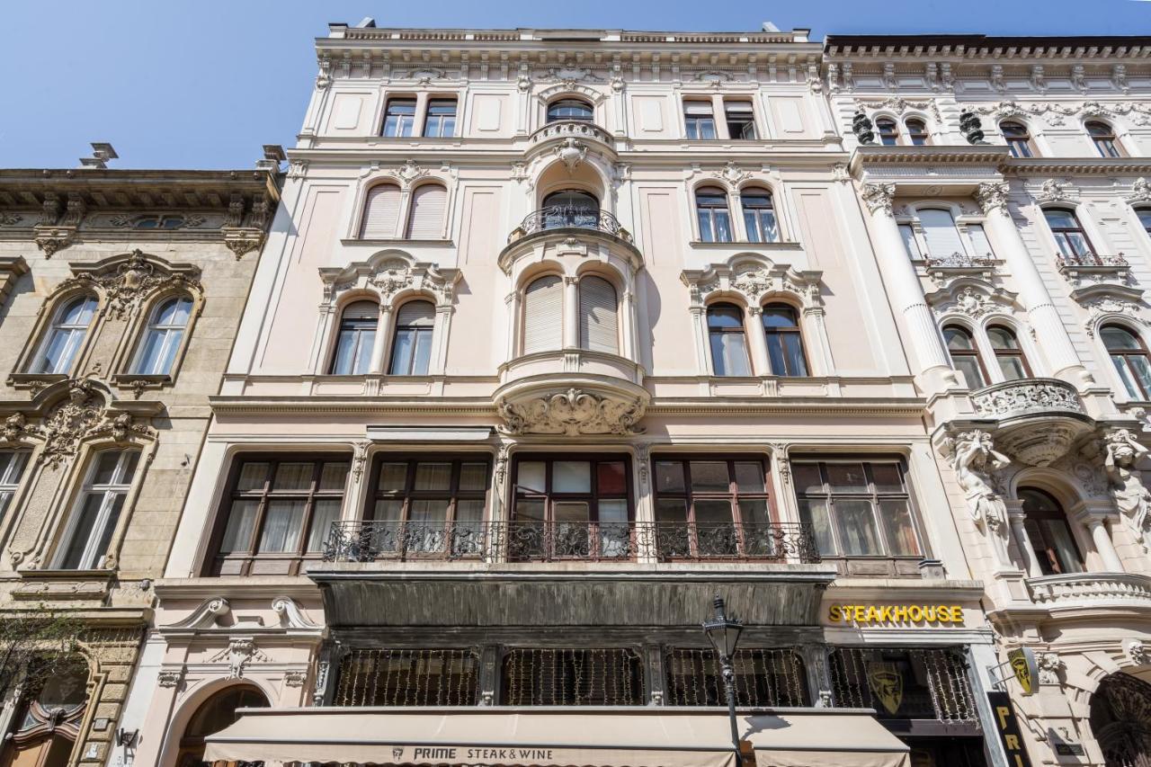 Basilika View Imperial Suite -Sas Street -Need Reservation For Free Parking Budapest Ngoại thất bức ảnh
