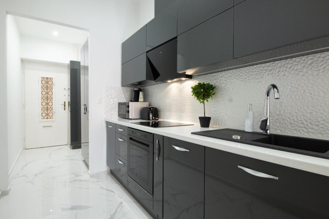 Basilika View Imperial Suite -Sas Street -Need Reservation For Free Parking Budapest Ngoại thất bức ảnh
