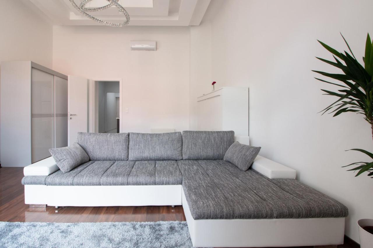 Basilika View Imperial Suite -Sas Street -Need Reservation For Free Parking Budapest Ngoại thất bức ảnh